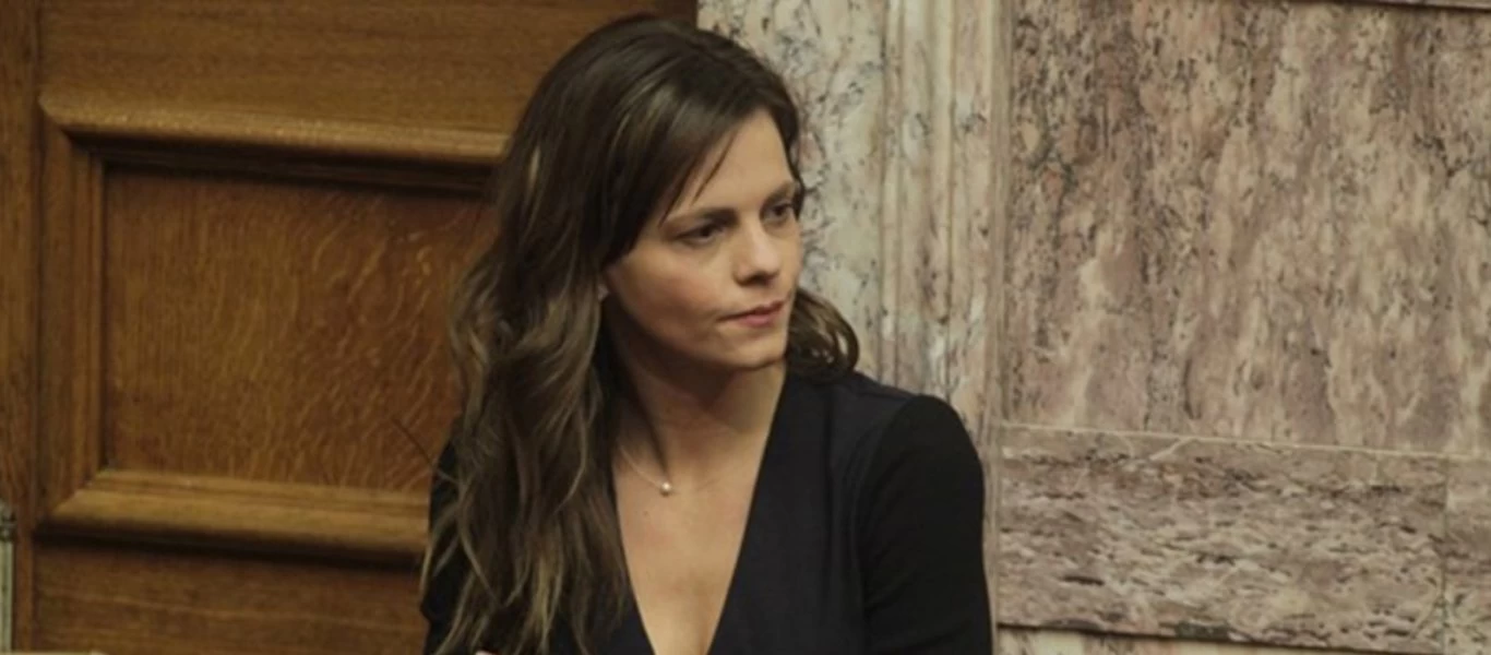 «Πυρά» Ε.Αχτσιόγλου για το πρόγραμμα κατάρτισης των αυτοαπασχολούμενων